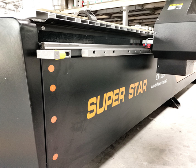 Enrutador CX-1325 CNC
