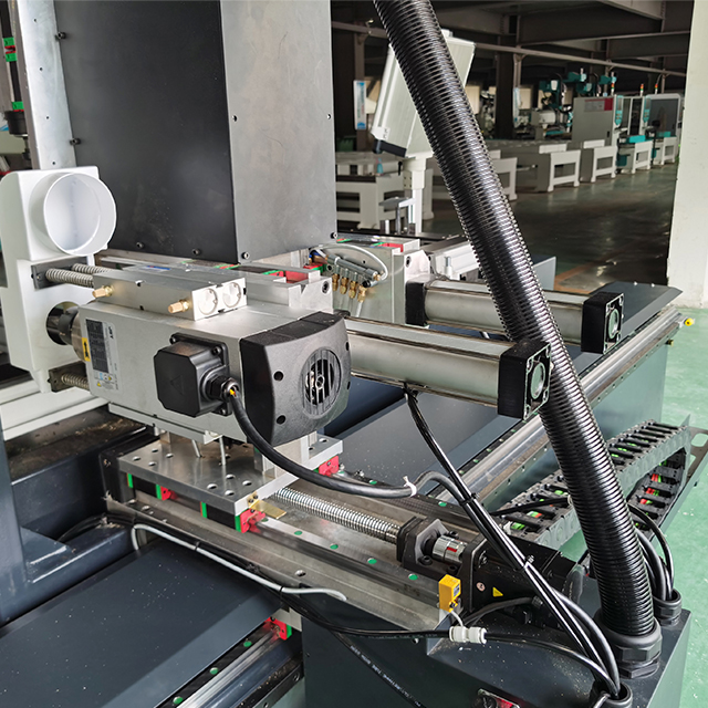 Puerta de madera de alta precisión Holce de perforación CNC Router