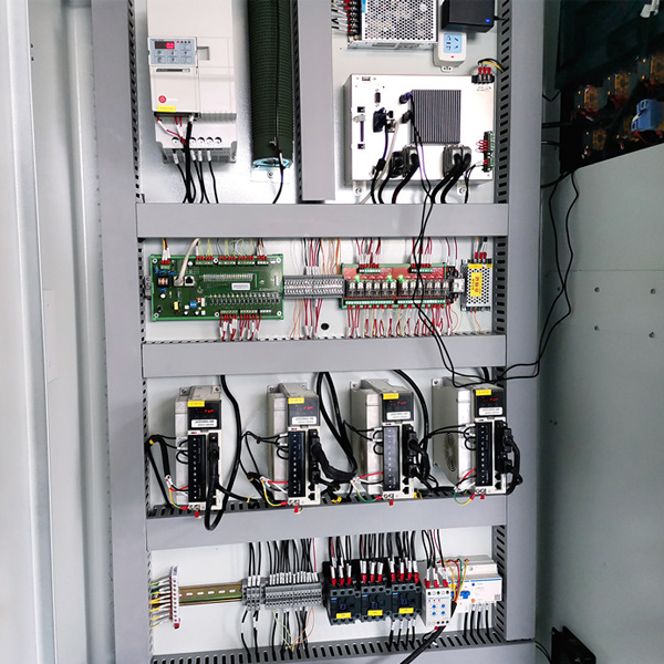 Cuatro enrutador CNC del huso (6)