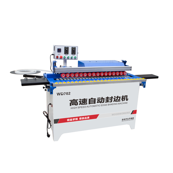 Cliente de Libia, el Sr. Billy, compra una máquina de bandas de borde portátil SUPERSTAR CNC