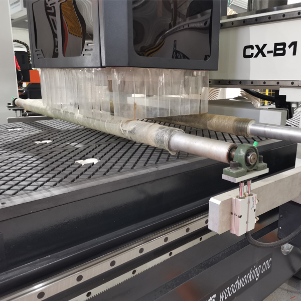 Cuatro enrutador CNC de husillo (2)